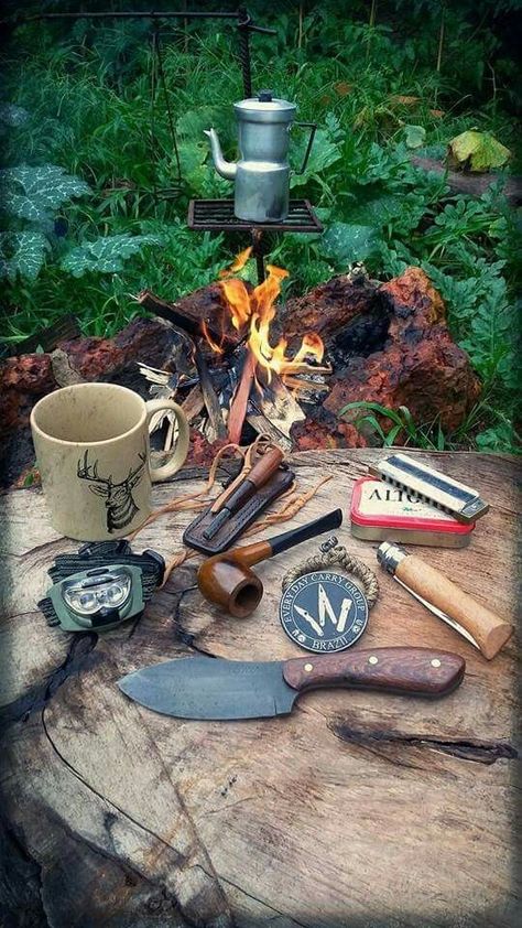 Bushcraft Kit, Bushcraft Skills, Bushcraft Gear, Bushcraft Camping, How To Survive, Wilderness Survival, Survival Food, Camping Survival, Outdoor Survival