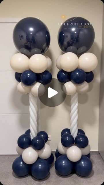 Standing Balloon Topiaries Diy, Three Color Balloon Column, Balloon Stack Ideas, Balloon Column Tutorial, Column Balloons Ideas, Ballon Columns Ideas, Balloon Column Patterns, Graduation Party Balloon Decorations, Balloon Pillars Diy