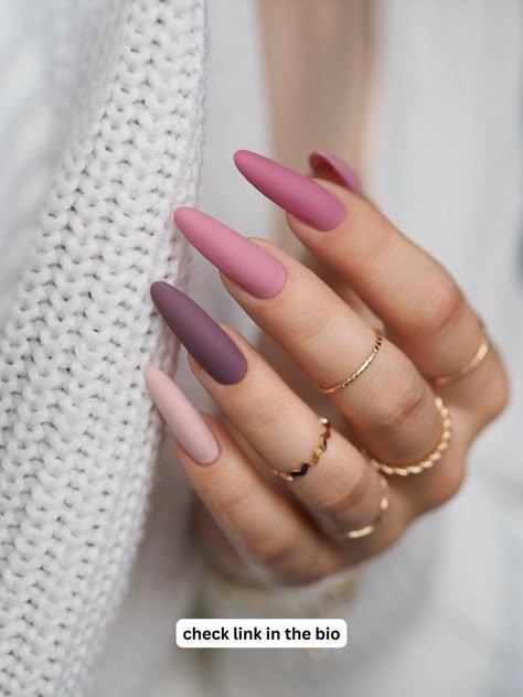 pink nails Elegant Matte Nail Designs, Mat Pink Nails, Dusky Pink Nails, Mat Nails, Monochromatic Nails, Matted Nails, Feminine Elegance, Glamour Nails, Matte Nails Design