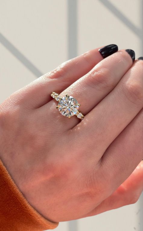 Round Engagement Rings Gold, Yellow Gold Engagement Ring Round, Round Engagement Ring Gold, Gold Round Engagement Ring, Round Gold Engagement Ring, Circular Engagement Rings, Yellow Gold Round Engagement Ring, Round Yellow Gold Engagement Ring, Round White Gold Engagement Rings