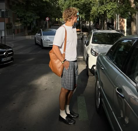 Euro Summer Men’s Outfit, Euro Summer Outfits Men, Men’s Summer Fashion 2025, Mens Shorts Outfits Summer, Men’s Summer Streetwear Style, Men’s Summer Casual Outfits, Shorts Outfits Men Streetwear, Bag Outfit Men, Casual Summer Outfits Men