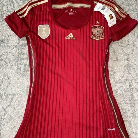 Nice Women’s Soccer Jersey Size Small New With Tags. From 2014/2015, Official Jersey For Spain. Early 2000s Jersey Outfit, 2000s Jersey Outfit Women, Y2k Soccer Jersey Outfit, Red Jersey, Mexico Soccer Jersey Outfit Women, Retro Jersey, Soccer Jerseys, Brazil Jersey Outfit Girl, Mexican Jersey