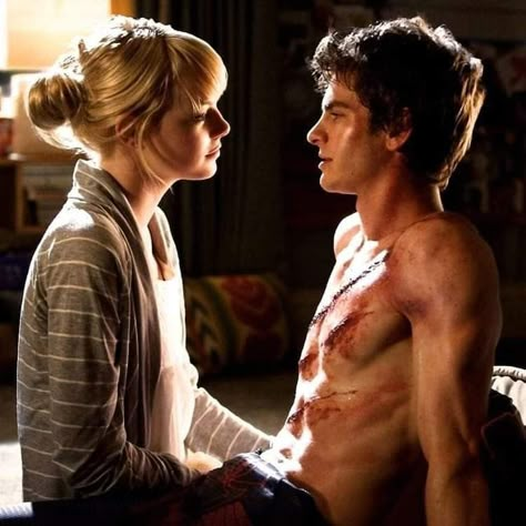 Emma Stone And Andrew Garfield, Gwen And Peter, Gwen Peter, Andrew And Emma, Andrew Garfield And Emma Stone, Emma Stone Andrew Garfield, Peter And Gwen, Peter Gwen, Andrew Garfield Spiderman