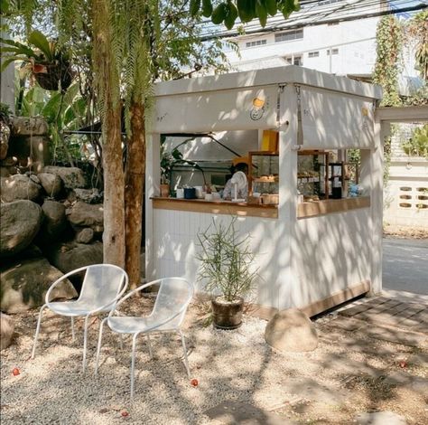 Cafe Design Inspiration, Container Coffee Shop, Coffee House Design, Mini Cafe, Container Cafe, Bakery Design Interior, Small Coffee Shop, Small Cafe Design, Coffee Shop Interior Design