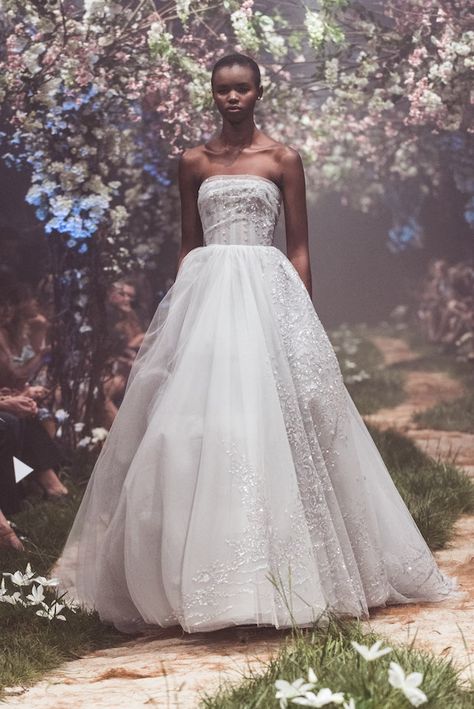 Paolo Sebastian Wedding Dress, Bridgerton Dresses, Once Upon A Dream, Paolo Sebastian, Disney Wedding Dresses, Wedding Dresses 2018, Bowl Food, Food Easy, Elsa Schiaparelli