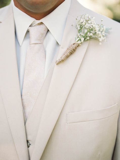 Vintage Southern Wedding, White Tuxedo Wedding, Cream Wedding, White Suit, Wedding Groomsmen, Wedding Speech, Wedding Vintage, Neutral Wedding, Wedding Chicks