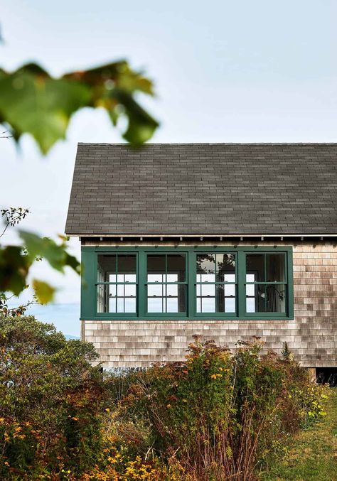 Cozy cabin with summer camp vibes on the tranquil coastline of Maine North Haven Maine, Scandinavian Cabin, Surreal Landscape, Maine Cottage, Ski House, Maine Coast, Lake Cottage, Big House, Lake Cabins