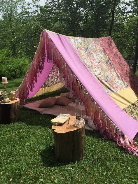 Diy Sleepover Tent, Meditation Tent, Barn Parties, Backyard Greenhouse, Hippie Life, Diy Things, Backyard Diy Projects, Backyard Fun, Grad Party