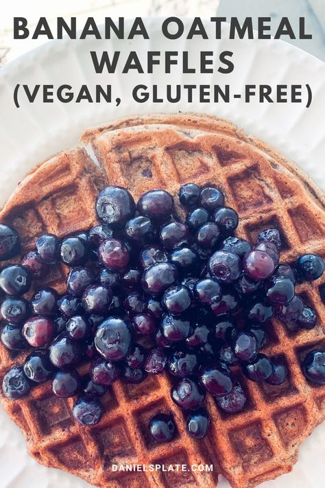 top view close up of banana oat pancakes topped with blueberries on a white plate Oat Banana Waffles, Oatmeal Waffles Healthy, Banana Oatmeal Waffles, Pescetarian Meals, Banana Waffle Recipe, Daniels Fast, Healthy Banana Oatmeal, Oat Waffles, Waffles Vegan