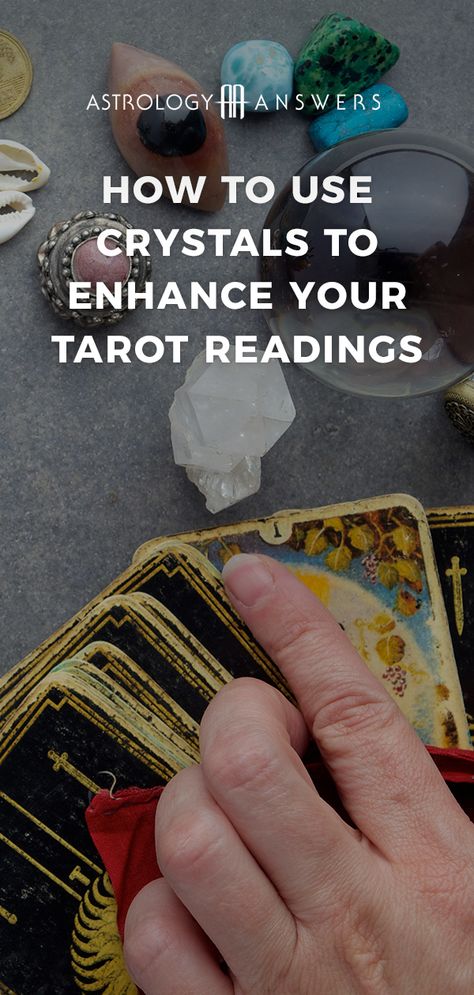 Crystal For Tarot Reading, Best Crystals For Tarot Reading, Crystals To Use During A Tarot Reading, Tarot Cards And Crystals, Tarot Card Decoration, Tarot And Crystals, Crystals For Tarot Reading, Astrology Knowledge, Crystals And Tarot