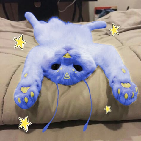 blue gnarp thats gonna take over the world Jhin League Of Legends, Gnarp Gnarp, Alien Plush, Alien Aesthetic, Warrior Cat Oc, Goofy Drawing, Cute Alien, Cat Hacks, Silly Cats Pictures