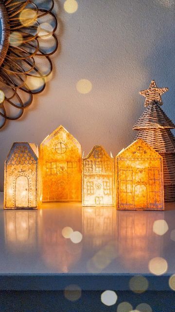 Paper Bag Gingerbread House, Hotel Christmas, Winter Moodboard, Tea Light Lanterns, Paper Bag Crafts, Gingerbread Diy, Gingerbread Decorations, Diy Lanterns, Christmas Crafting