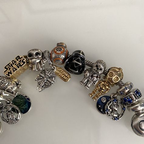 Star Wars Merch, Amazon Jewelry, Pandora Bracelet Designs, Paper Ring, Fandom Fashion, Pandora Bracelets, Jewelry Lookbook, Pandora Bracelet, Dream Jewelry