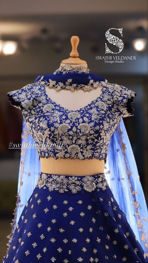 Maggam Lehenga Designs, Gagra Blouses Design, Lehangas Designs, Lehenga Saree Design, Half Saree Lehenga, Long Gown Design, Half Sarees, Wedding Lehenga Designs, Lehenga Designs Simple