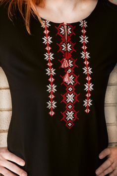 Kasuti Embroidery, Mexican Embroidery, Salwar Designs, Made In Ukraine, Embroidery Works, Embroidery Neck Designs, Short Sleeve Shirt Women, Indian Embroidery, Embroidered Clothes