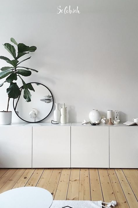 6 IKEA-Sideboards – Von BESTA bis IVAR Foto: na.hili #solebich #ikea #kommode #sideboard #besta #weiß #hell #deko Ikea Sideboard, Ikea Interior, Living Vintage, Bedroom Sideboard, Ikea Besta, White Sideboard, Condo Living, Living Room Style, Interior Inspo