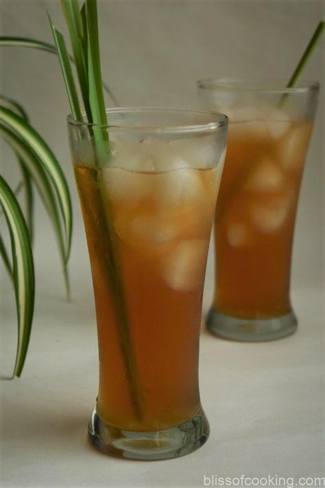 Lemongrass Iced Tea, Lemon Grass Tea Recipe, Lemon Grass Recipes, Green Mango Salad, Homemade Chilli, Iced Tea Recipe, Tandoori Roti, Paneer Dishes, Coconut Curry Sauce