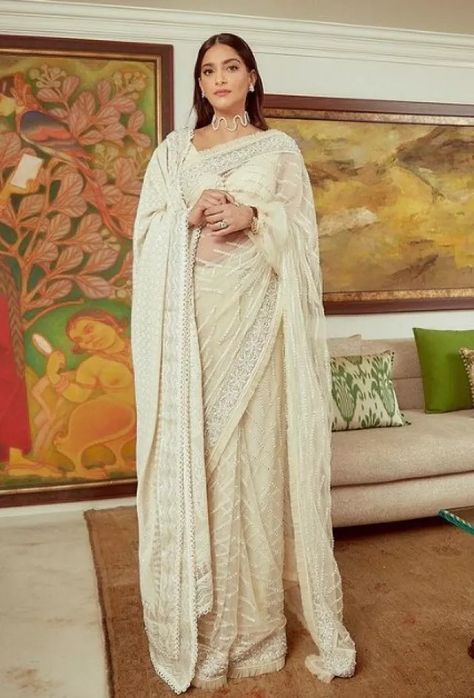 Sonam Kapoor Stuns In An Off White Net Saree, Amps Her Look With A Rare 18k Gold Cartier Watch Gold Cartier Watch, White Net Saree, Sonam Kapoor Saree, Sonam Kapoor Wedding, Shloka Mehta, Partywear Outfits, Sonam Kapoor Fashion, Off White Saree, Mom Daughter Outfits