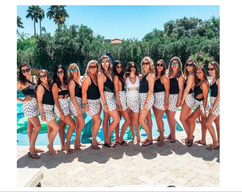 Scottsdale Bachelorette Party Itinerary, Scottsdale Bachelorette Party Outfit, Hotel Bachelorette Party, Plan A Bachelorette Party, Scottsdale Bachelorette Party, Kenny Flowers, Outfits Nightclub, Shang Tsung, Encore Beach Club