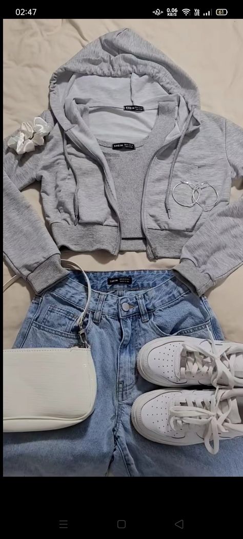 Cropped Gray Jacket Outfit, Gray Cropped Hoodie Outfit, Grey Cropped Jacket Outfit, Grey Cropped Hoodie Outfit, Cropped Zip Up Outfit, Gray Zip Up Hoodie Outfit, Grey Zip Up Outfit, Cropped Zip Up Hoodie Outfit, Crop Top Jacket Outfits