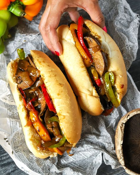 Mushroom Philly Cheesesteak, Vegan Philly Cheesesteak, Philadelphia Cheesesteak, Cheesesteak Sandwich, Philly Cheese Steak Recipe, Philly Steak, Cheesesteak Recipe, Vegan Worcestershire Sauce, Cheese Steak Sandwich