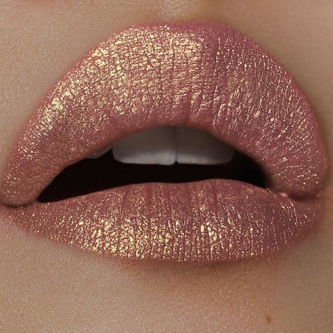 12 gorgeous rose gold lipsticks that are even prettier worn! - Daily Vanity Matte Make Up, Gold Lipstick, Rose Gold Aesthetic, Glitter Lipstick, Orange Lips, Glossy Makeup, Matte Metallic, Lip Art, Beautiful Lips