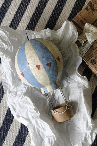 DSC09692 Paper Mache Air Balloon, Paper Mache Balloon Crafts, Papier Mache Hot Air Balloon, Paper Mache Toys, Clay Hot Air Balloon, Papie Mache Ideas, Paper Mache Hot Air Balloon Diy, Paper Mashing Crafts, Paper Mache Objects