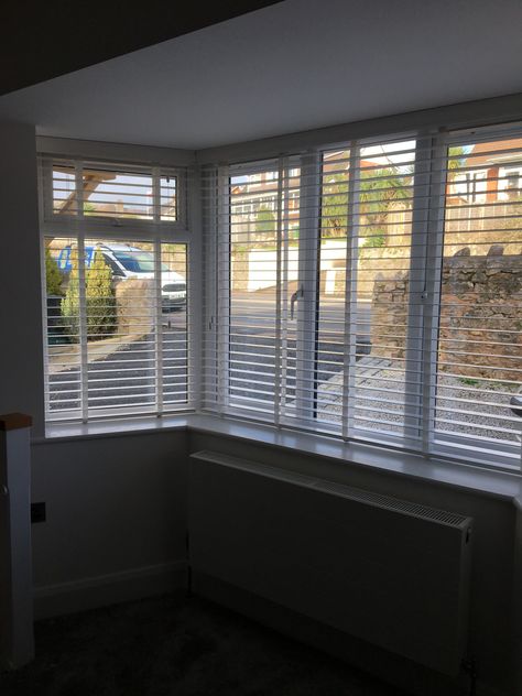 Venetian Blinds Bay Window, Blinds Bay Window, Bay Window Living Room, Window Views, New House Living Room, Bay Windows, Venetian Blinds, Window View, Bay Window