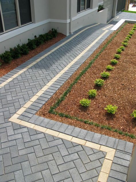 Garden Ideas Driveway, Patio Blocks, Pavement Design, Paving Pattern, Backyard Walkway, Paver Designs, Walkway Landscaping, Outdoor Paving, Patio Pavers Design