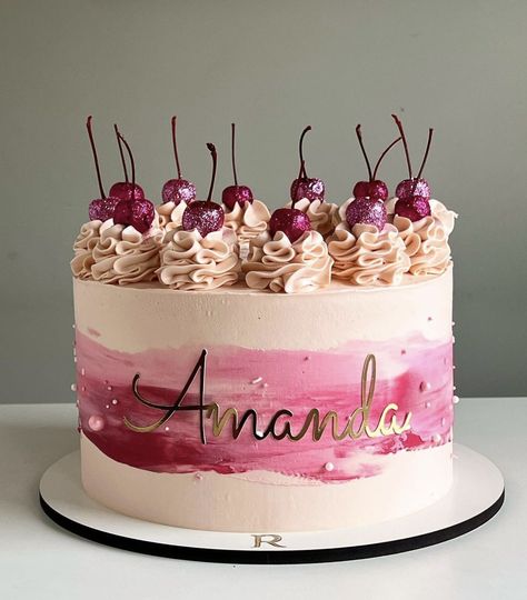 Barbie Wallpaper, Deco Fruit, Elegant Birthday Cakes, Rosé Birthday, Creative Cake Decorating, Cake Decorating Designs, Pretty Birthday Cakes, Cute Birthday Cakes, Just Cakes