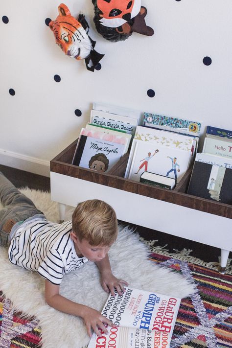 DIY BOOK/TOY BIN | RAE ANN KELLY...for Legos, wood blocks, train tracks. Kids Book Storage, Book Bin, Books Diy, Kid Books, Kids Toy Store, Kid Toy Storage, Book Storage, Kids Book, Big Boy Room