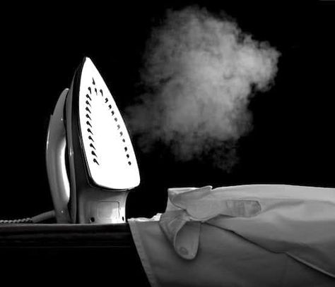 Best Steam Iron, Website Photography, Laundry Dry Cleaning, Things To Ask Siri, Iron Tools, Laundry Service, Dry Cleaners, Laundry Hacks, Lost Art