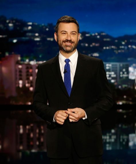 Jimmy Kimmel - Texts From Mom Mom Texts, Jimmy Kimmel Live, Historical People, Scorpio Men, Jimmy Kimmel, It Movie Cast, Sharp Dressed Man, Best Series, Celebrities Male