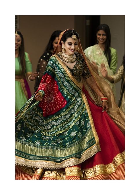 Rajasthani Bride, Rajasthani Dress, Indian Outfits Lehenga, Wedding Lehenga Designs, Indian Bride Outfits, Lehenga Designs Simple, Traditional Indian Dress, Traditional Indian Outfits, Indian Wedding Wear