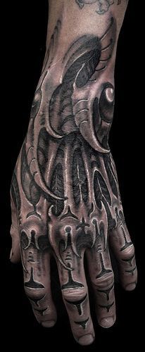 Best Hand Tattoos, Epic Tattoos, Biomechanical Tattoo Design, Herren Hand Tattoos, Tatoo 3d, Skull Hand Tattoo, Organic Tattoo, Mechanic Tattoo, Tato Henna