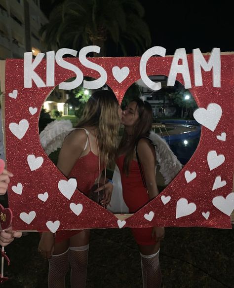 #kisscam #kiss #costume #cupid Cupid Party Theme, Kiss Cam Halloween, Kiss Cam Poster Board, Graduation Photo Booth Props, Hallowen Party, Kiss Cam, Kiss Costume, Birthday Kiss, Arte Indie