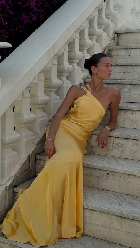 Euro Wedding Guest Fashion: 15 Must-See Styles of 2024 9 Yellow Wedding Guest Dresses, Semi Formal Wedding Attire, Wedding Guest Dress Code, Destination Wedding Guest Dress, Sicilian Wedding, Wedding Guest Fashion, Formal Event Dresses, Formal Wedding Attire, Wedding Dress Code