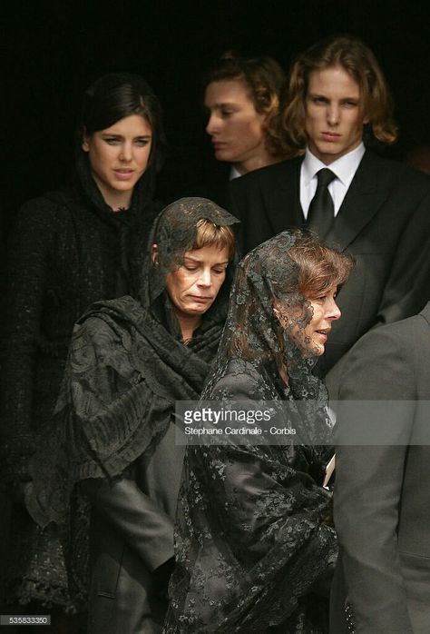 Andrea Casiraghi, Pierre, Charlotte with Princess Stephanie and Princess Caroline at Prince Rainier's funeral, Monaco, 2005 Andrea Casiraghi, Monaco Royals, Princess Grace Kelly, Prince Rainier, Monaco Royal Family, Caroline Of Monaco, Princess Stephanie, Princess Alexandra, Familia Real