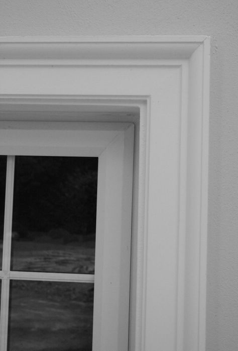 window architrave Architrave Window, Cornice Ceiling, Window Molding Trim, Plaster Mouldings, Window Architecture, Small Space Bathroom, Window Molding, Decorative Plaster, Interior Windows