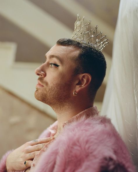 Will be posting some portraits I shot on set for an alternative Queen’s Speech film, directed by @zhang_knight for @dazed. Starting with… | Instagram Gowns Illustration, Sam Smith Aesthetic, Blake Shelton The Voice, Holly Nichols, Taehyung Selca, Sam Claflin, Sam Smith, Celebrities Humor, Country Music Singers