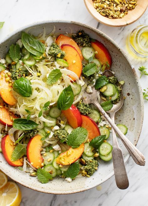 Fennel & Peach Salad with Mint & Pesto Mint Pesto, Easy Picnic Food, Salad With Mint, Cherry Tomato Salad, Peach Salad, Creamy Pesto, Fennel Salad, Summer Salad Recipes, Dinner Sides