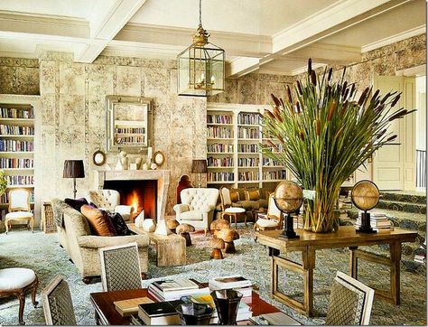 Stephen Sills, Design Salon, Eclectic Living Room, Chinoiserie Chic, Atlanta Homes, Built In Bookcase, Traditional Living Room, Living Room Decor Modern, Décor Diy