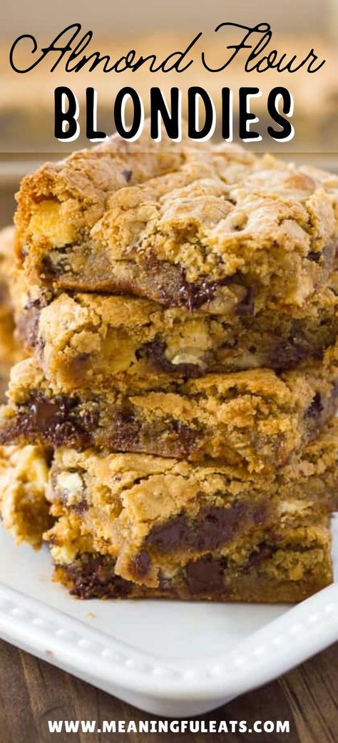 5 almond flour blondies swirled with chocolate chips stacked onto of each other Almond Flour Blondies, Chocolate Chip Blondies Recipe, Almond Flour Recipes Desserts, Best Blondies Recipe, Almond Flour Desserts, Blondie Recipe, Cheesecake Oreo, Chocolate Chip Blondies, Baking With Almond Flour