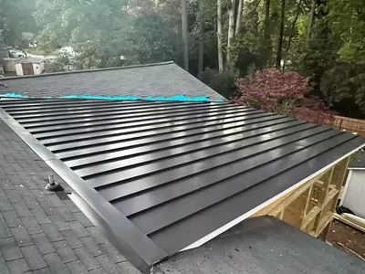 What are the Best Flat Roof Materials? Flat Roof Construction, Flat Roof Materials, Flat Roof Replacement, Cheap Roofing, Flat Roof Systems, Roof Materials, Bitumen Roof, Rubber Roof, Rubber Roofing