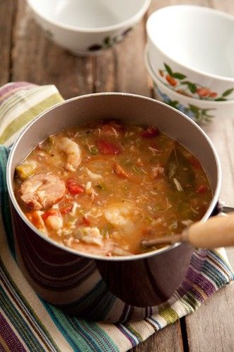 Check out what I found on the Paula Deen Network! Savannah Seafood Gumbo http://www.pauladeen.com/savannah-seafood-gumbo Seafood Gumbo Recipe, Paula Deen Recipes, Seafood Gumbo, Gumbo Recipe, Cajun Recipes, Southern Cooking, Paula Deen, Soup And Sandwich, Bowl Of Soup