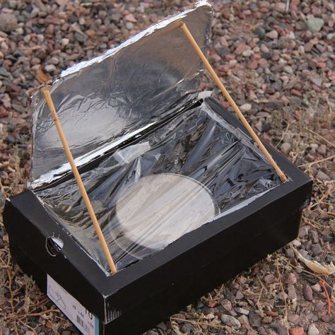 How to Make a Shoebox Solar Oven Science Presentation, Solar Oven Diy, Oven Diy, Rv Solar Power, Solar Cooking, Solar Cooker, Solar Oven, Diy Stationary, Solar Energy Diy