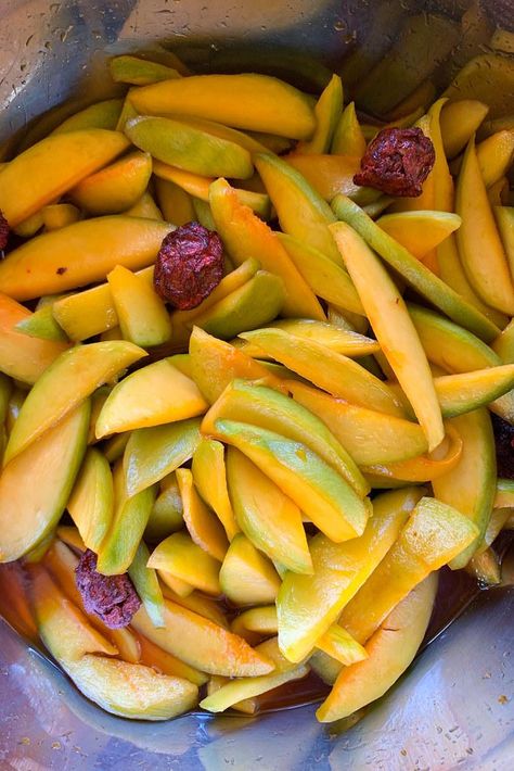 Pickled Mango Recipe, Hawaii Foods, Hawaii Snacks, Ono Kine Recipes, Hawaii Recipes, Pickle Mango Recipe, Hawaiian Snacks, Pickled Mango, Hawaiian Foods