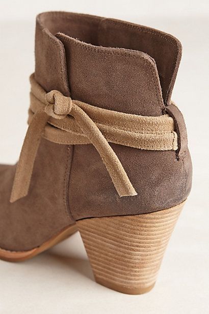 204da255aea2cd4a75ace6018fad6b4ddesc34926897ri Anthropologie Boots, Honey Bear, Crazy Shoes, Pretty Shoes, Shoe Obsession, Shoe Lover, Auburn, Cute Shoes, Look Fashion