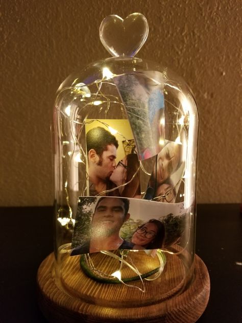 Mini Glass Dome Ideas, Mason Jar With Pictures Inside, Picture Centerpieces, Dome Glass Picture Frame, Bling Stuff, Rose In A Glass Dome, Diy Valentines Day Gifts For Him, Flower Glass Dome, Wedding Planning Help