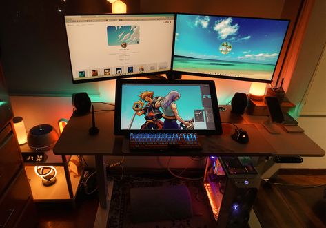 My digital Art Setup, i know is not perfect and i can improve it 🙂 #digitalart #digitalillustration #setup #desk #illustratorsetup #artistsetup #digitalartistsetup #digitaliilustratorsetup #animesetup #balltestation Digital Illustrator Desk Setup, Illustrator Desk Setup, Digital Art Workspace, Graphic Design Desk Setup, Digital Artist Desk Setup, Digital Artist Setup, Digital Art Setup, Digital Art Desk, Cintiq Setup